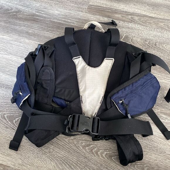The North Face Black & Navy Blue Water Hiking Waist bag Backpack Large Pockets - Picture 11 of 12